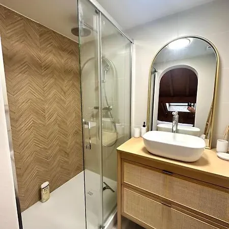 Le Tilleul-coeur Du Village Apartment *